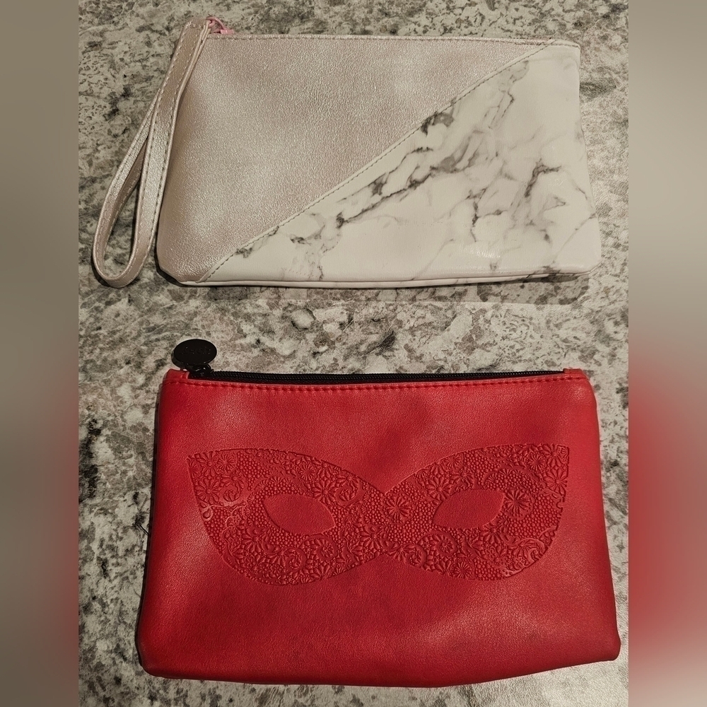 3-pk Ipsy Glam Bags - white and red